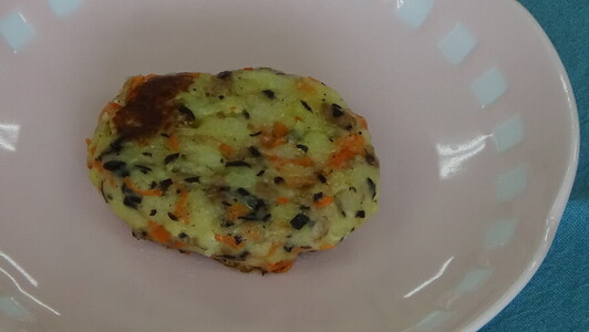 ひじき入り焼きコロッケの画像