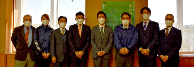 画像　来庁時の様子