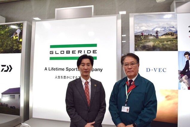 富田市長(左)　鈴木社長(右)