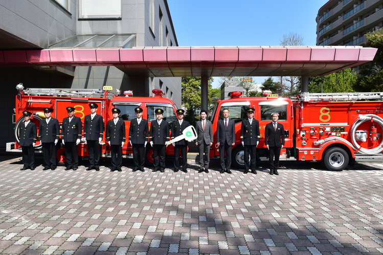 引き渡し式の様子