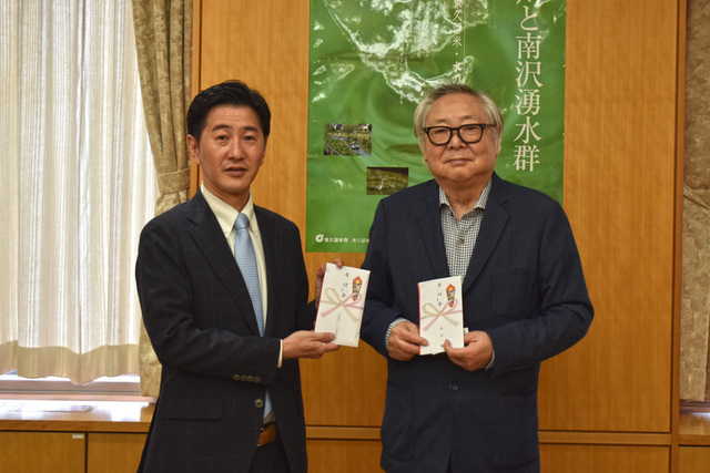 画像　来庁時の様子