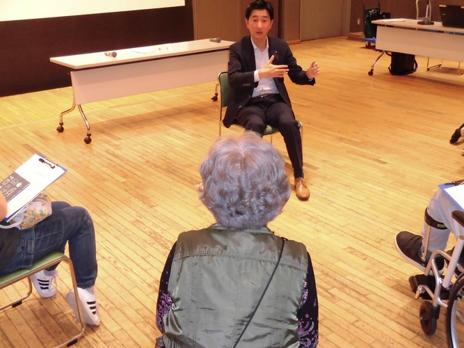 写真（市民プラザホール）