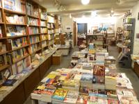 旅の本屋のまど