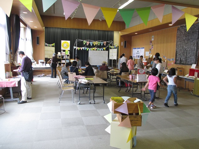 ひとハコ図書館の会場風景