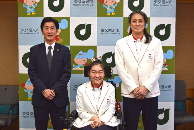 画像　表敬訪問の様子（1）