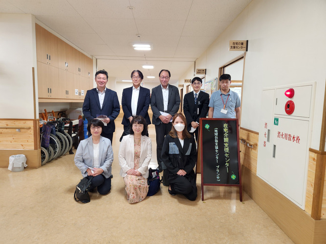 視察の様子画像