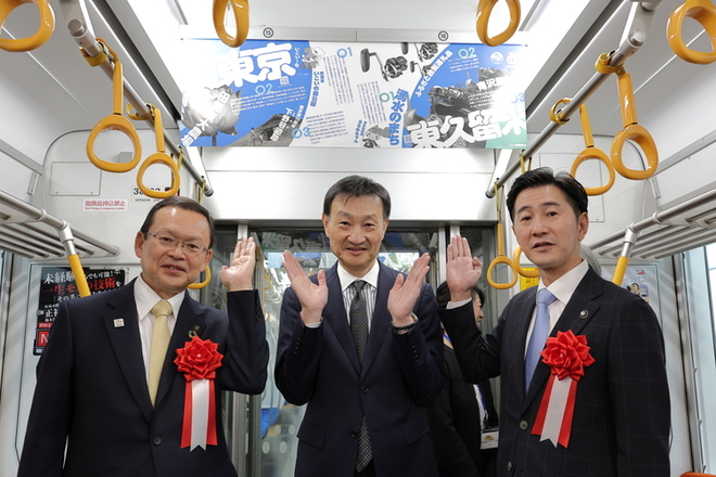 画像　車両内の様子