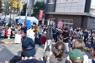 画像　市民みんなのまつりの様子　その4